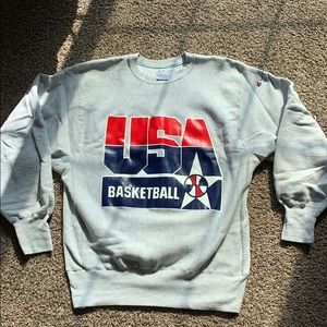 Vintage Team USA b-ball Champion crewneck